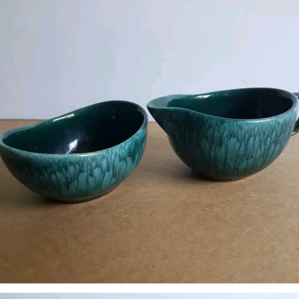 Canada Pottery Creamer and Sugar Set Vintage